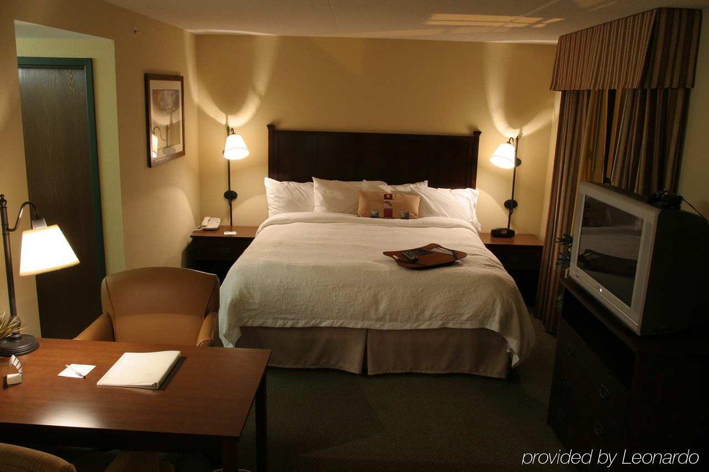 Hampton Inn&Suites Lake George Zimmer foto